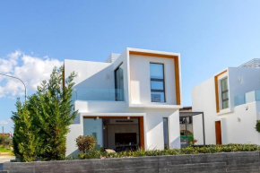 Villa Beach Heaven(Laurus 1), walking distance to the beach